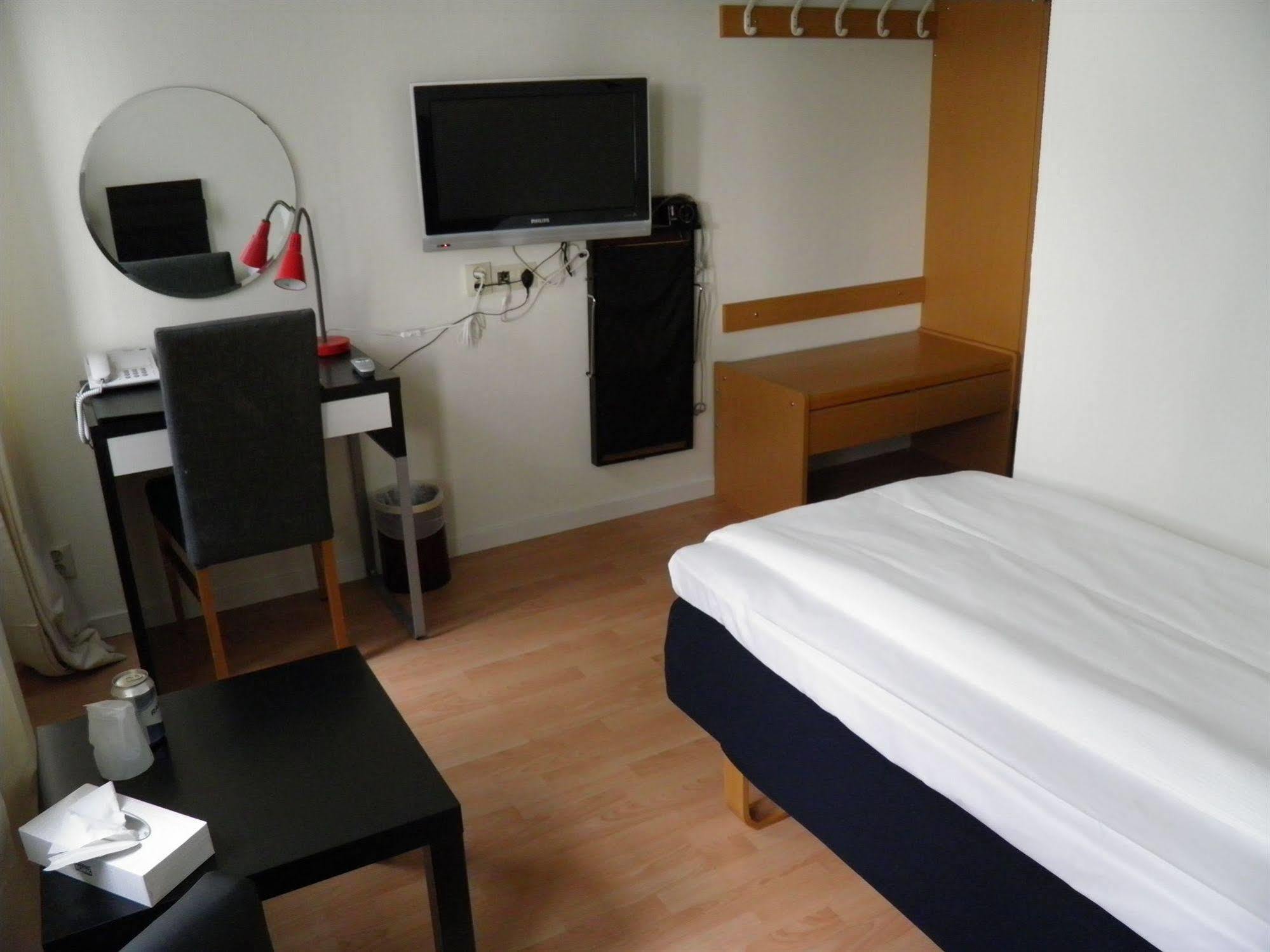 Euroway Hotel Goteborg Esterno foto